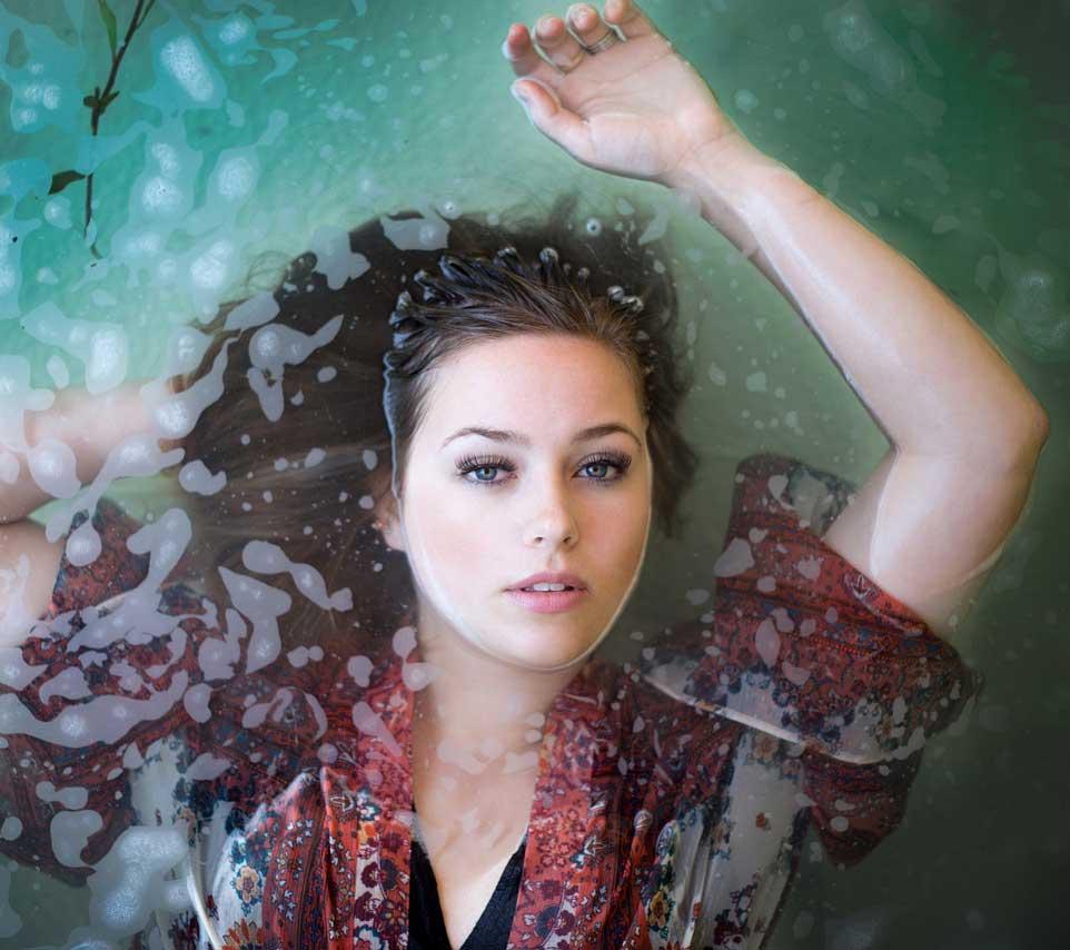 femme-dans-l'eau